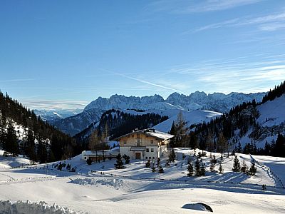 Das Kaisergebirge hinter der ehemaligen Niederkaser Alm