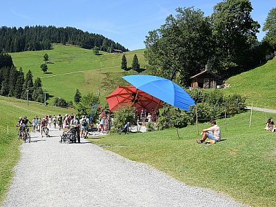 ... liebevoll gestaltete Spielstationen lassen keine Langeweile aufkommen.