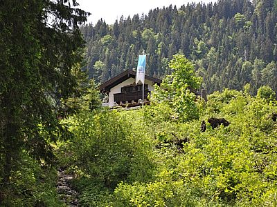 Die Fahne der Lyraalm