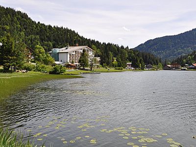 Das Sheraton Alpenhotel auf der Ostseite