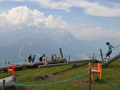 Endlich ein Spielplatz für Kinder...