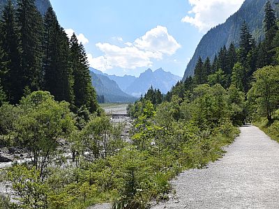 Das Tal wird nun immer breiter 