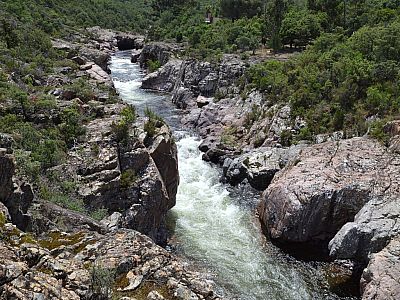 Unter uns gurgelt und brodelt es
