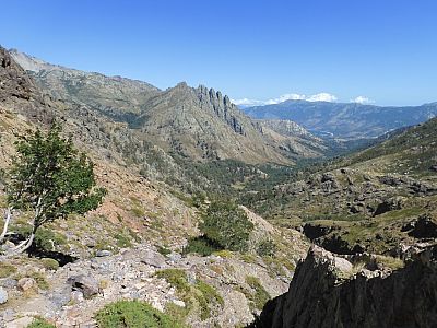 Der Blick nach Osten am Monte Albanu vorbei zum Lac de Calacuccia