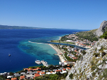 Der Ausblick auf Omis und auf die Mündung der Cetina