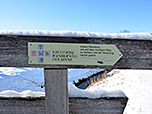 Der Einstieg zum Wanderweg der Sinne ist ausgeschildert