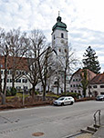 ...und vorbei an der Kirche Sankt Sebastian...