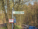 Wir orientieren uns an dem Wegweiser zur Stadtmitte