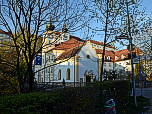 Hier links, Richtung Altstadt