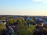 Der Blick vom Aussichtspunkt nach München ...