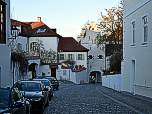... rechts über die Untere Domgasse zurück in die Stadt