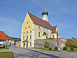 ...und die Kirche Sankt Ulrich in Eresing