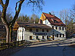 ...erreichen wir die Schlossgaststätte...