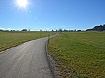 Über sonnenverwöhntes Terrain spazieren wir...