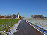 ...und spazieren auf die St. Leonhardskirche zu