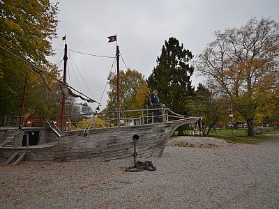 Ein Segler ist hier auf Grund gelaufen