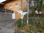 Vor dem Rathaus biegen wir links Richtung Steingaden ab