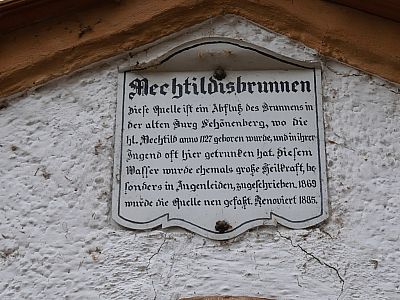 ... erreichen wir den Mechthildisbrunnen