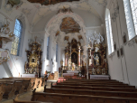 Den Innenraum der Pfarrkirche St. Johannes Baptist, ...
