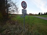 Die Straße nach links ignorieren wir ...