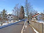 Über die Kreuzstraße spazieren wir...