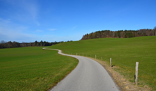 Wanderung von Kreuzstraße über Hohendilching zur Mangfall und nach Kleinhöhenkirchen