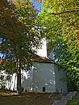 ...passieren wir die Pfarrkirche Sankt Pius...