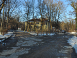 Hier halten wir uns links zum Gasthaus Seegarten...
