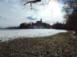 Der Blick vom Höhenweg zurück zum Kloster