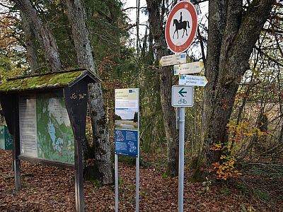 Hier biegen wir erneut Richtung Blaue Gumpe ab
