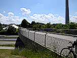 Auf dem Walther-Bathe-Weg überqueren wir den Georg-Brauchle-Ring