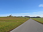 ...und eine Teerstraße nähern wir uns Alxing