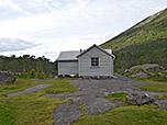 Eine der Almhütten auf Nykkjesøy