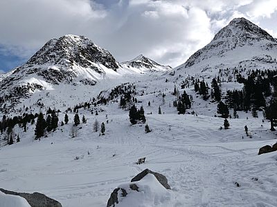 Der Blick nach Südosten in die Halsscharte