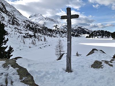 Das Gipfelkreuz am Straubenbichl
