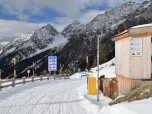 Die Straße auf Südtiroler Seite zum Antholzer See wird als Rodelbahn genutzt
