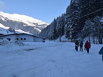 Wir starten in Tux-Lanersbach mit unserer Tour
