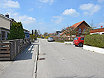 Wir spazieren über die Rottmooser Straße