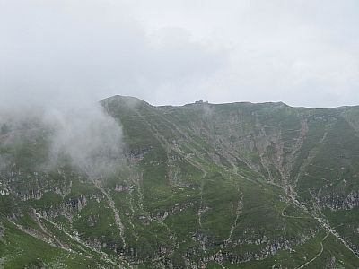 Ausblick zurück auf den Gipfel des Omul
