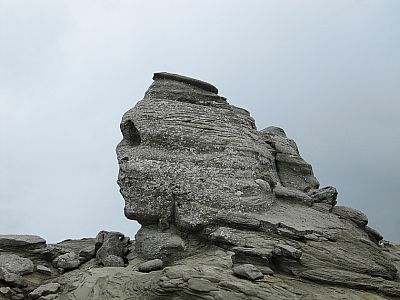 Die Bucegi-Sphinx südlich des Gipfels Baba Mare