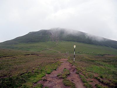 Den letzten Gipfel, den Furnica, umgehen wir im Osten