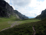 Auf dem Hochplateau kommen wir  ...