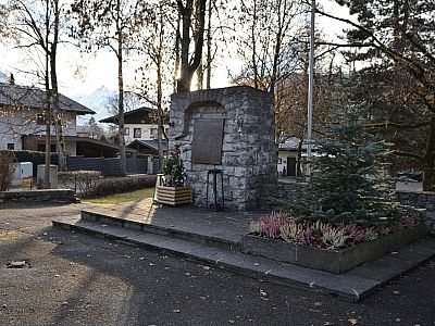 Das Kriegerdenkmal in Thumersbach