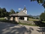 Links daneben das kleine Kirchlein Sveta Katarina