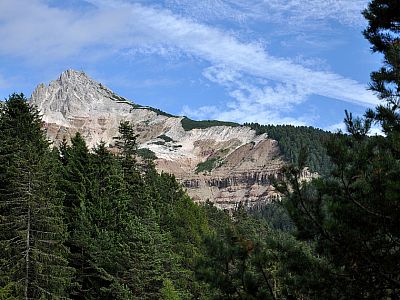 Das mächtige Weißhorn im Osten
