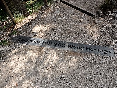 ... und betreten das  UNESCO-Welterbe.