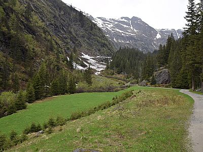 Der Eingang zur Burkhardklamm rückt näher