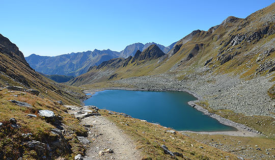 Eisbruggsee und Edelrauthütte von Dun