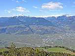 Blick zur Ortlergruppe, links im Vordergrund die Laugenspitze