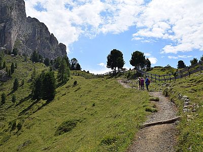 Wir überschreiten ein kleines Joch am Südwestende der Gruppe ...